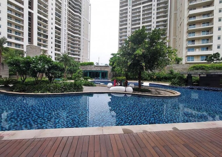 Swimming Pool, dlf-the-crest 3 Bedroom 2700 Sq.Ft. Apartment In Sector 54 Gurgaon 9556461