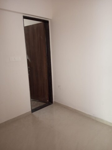 Room in 3 BHK Apartment at Bafna Arisha, Lulla Nagar – for Sale