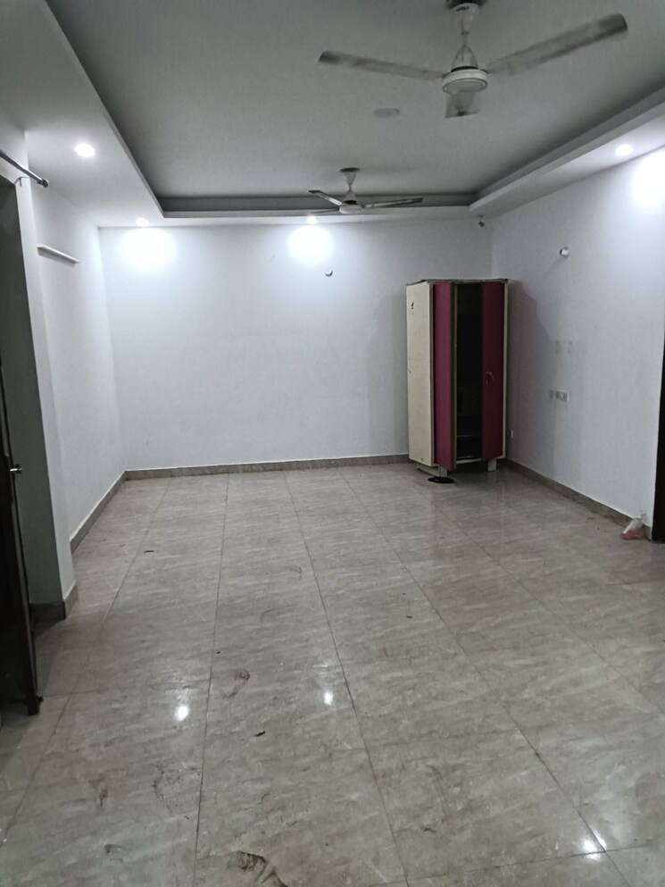 Room, neb sarai 1 Bedroom 400 Sq.Ft. Builder Floor In Neb Sarai Delhi 9556559