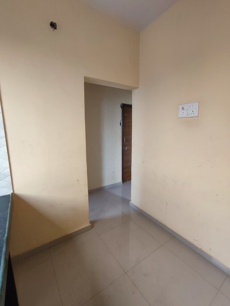 Room, om-chs-dombivli 1 Bedroom 425 Sq.Ft. Apartment In Dombivli West Thane 9556548