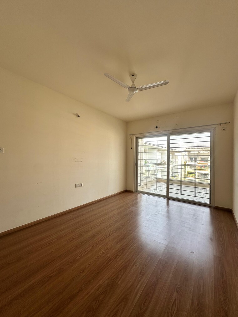 Room, rohan-kritika 3 Bedroom 2000 Sq.Ft. Apartment In Sinhagad Road Pune 9556576