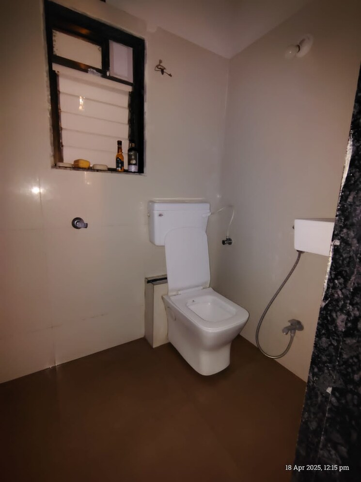 Bathroom, rugi-colonia 1 Bedroom 450 Sq.Ft. Apartment In Ambernath Thane 9556564