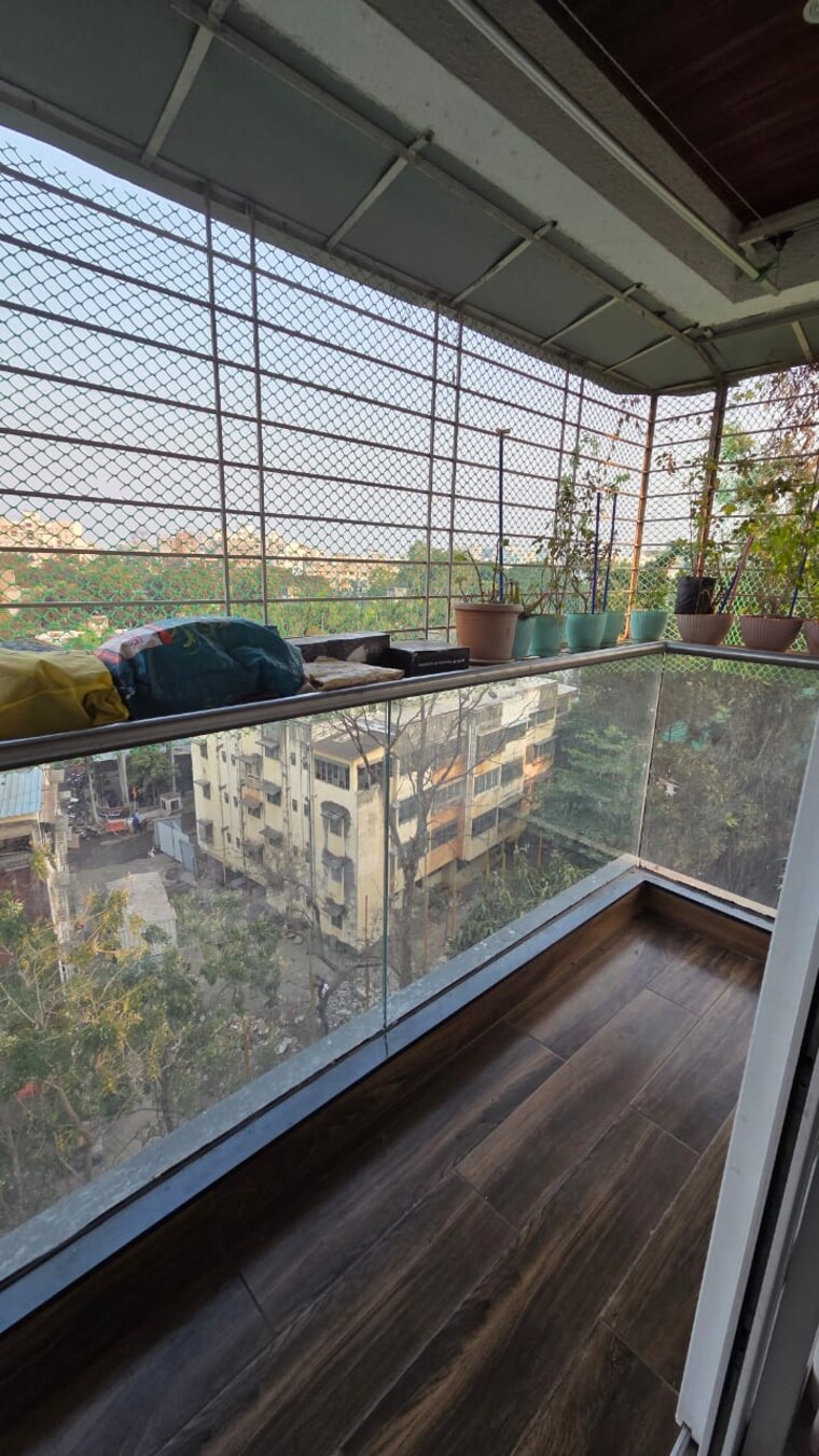 Balcony, kothrud 2 Bedroom 1100 Sq.Ft. Apartment In Kothrud Pune 9556643