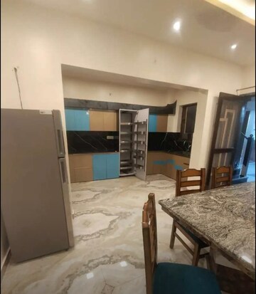 Living Room in 3 BHK Apartment at Gomti Nagar – for Rent