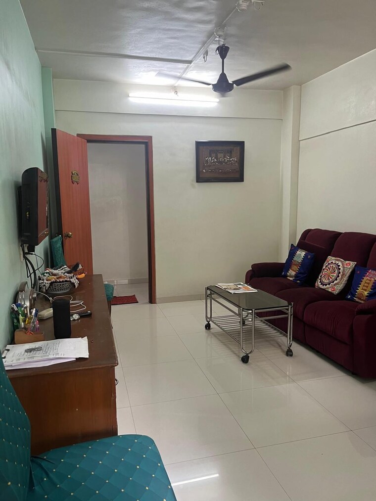 Living Room, deepti-society 2 Bedroom 715 Sq.Ft. Apartment In Daulat Nagar Thane 9556598