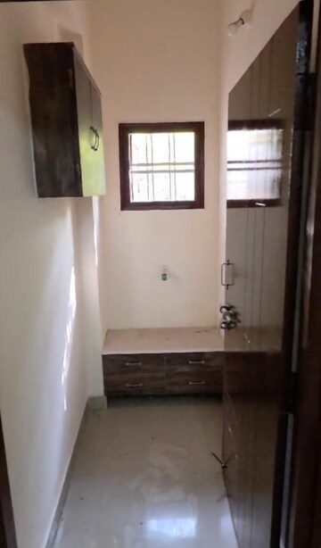 Room in 3 BHK Apartment at Kavadiguda – for Sale
