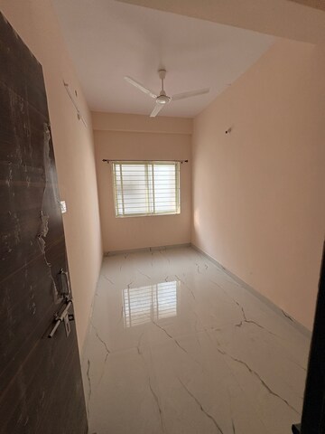 Room in 3.5 BHK Independent House at Danish Nagar – for Rent