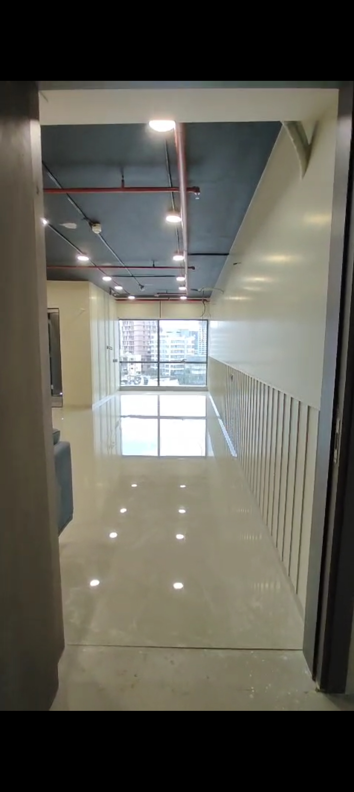 Office Space For Rent in Khar West