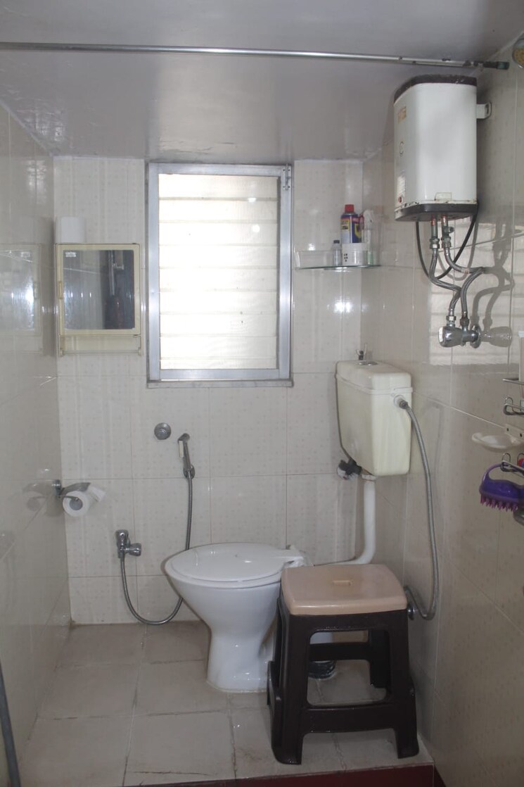 Bathroom, shreenathji-kolina 2 Bedroom 800 Sq.Ft. Apartment In Santacruz East Mumbai 9556657
