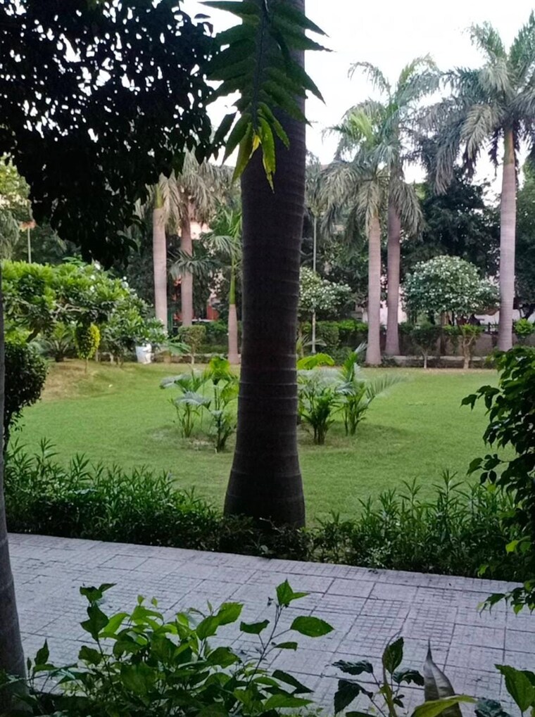 Garden, abw-la-lagune 4 Bedroom 3160 Sq.Ft. Apartment In Sector 54 Gurgaon 9556749