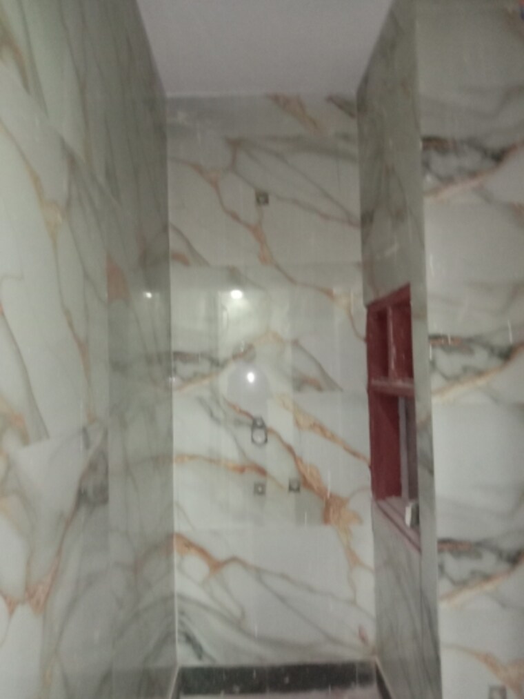 Bathroom, dwarka mor 3 Bedroom 900 Sq.Ft. Builder Floor In Dwarka Mor Delhi 9556726