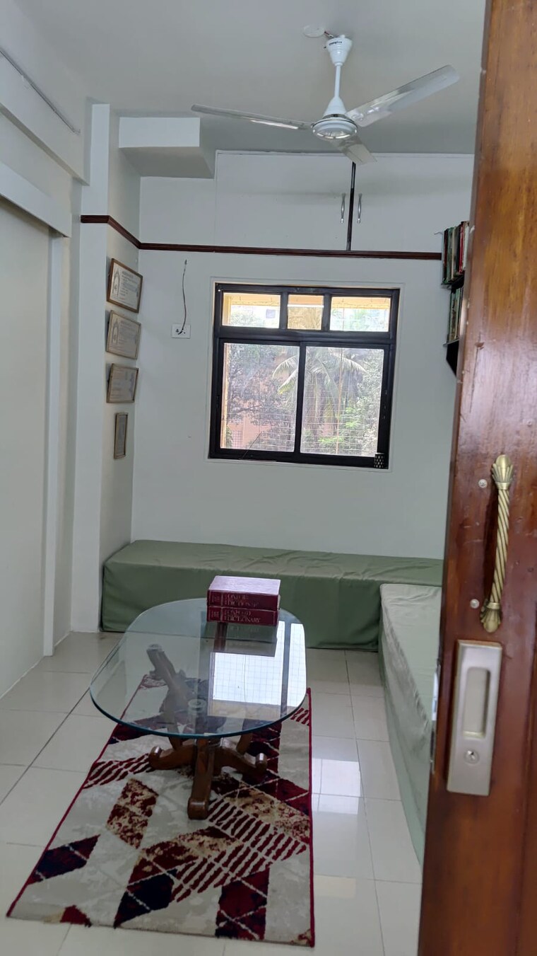 Team Area, bandra west Commercial Office Space 765 Sq.Ft. In Bandra West Mumbai 9556793