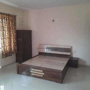 Living Room in 4 BHK Villa at Kamla Nehru Nagar – for Rent