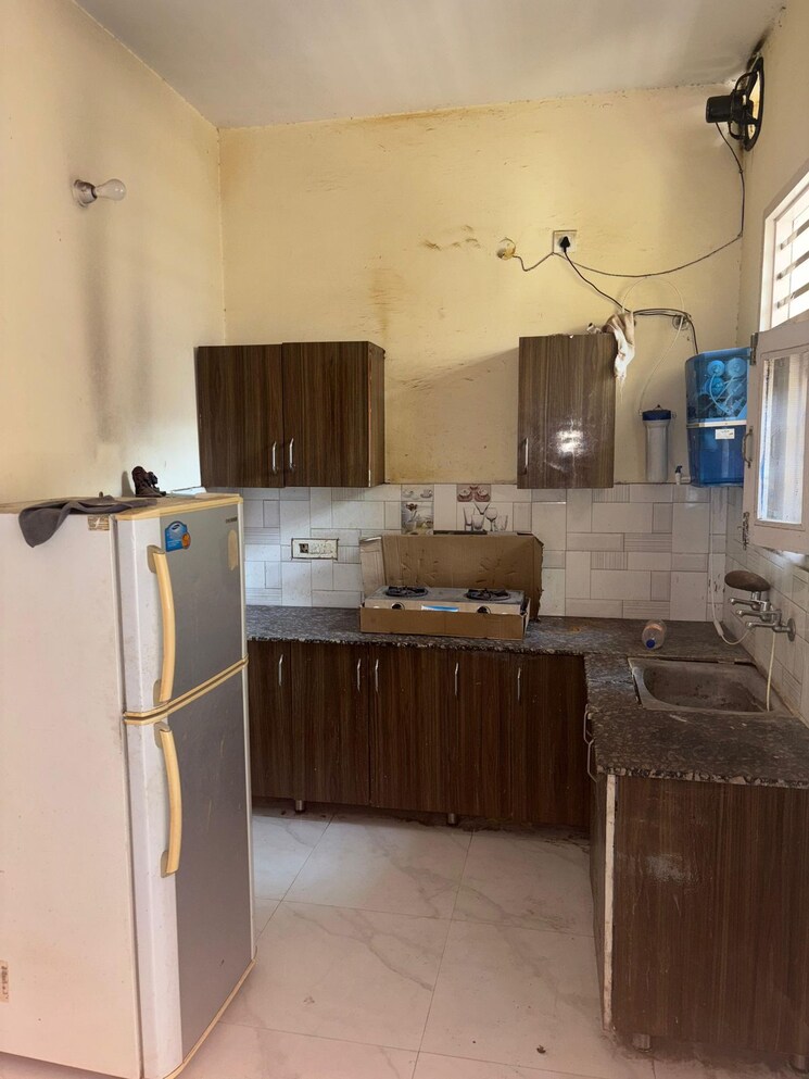 Kitchen, us-pine-homes 2 Bedroom 1150 Sq.Ft. Independent House In Dhakoli Zirakpur 9556801