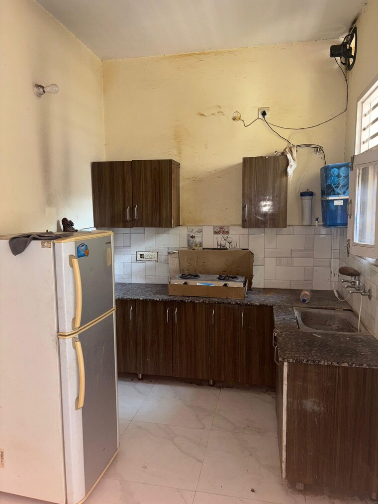 Kitchen, us-pine-homes 2 Bedroom 1150 Sq.Ft. Independent House In Dhakoli Zirakpur 9556801