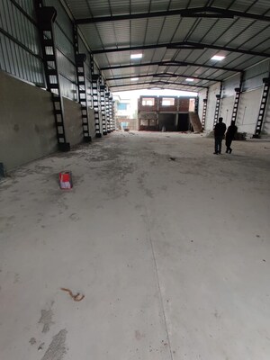  Warehouse For Rent in New Industrial Township