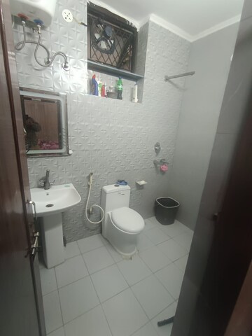 Attached Bathroom in 2 BHK Builder Floor at Ashoka Enclave Faridabad, Sector 34 – for Sale