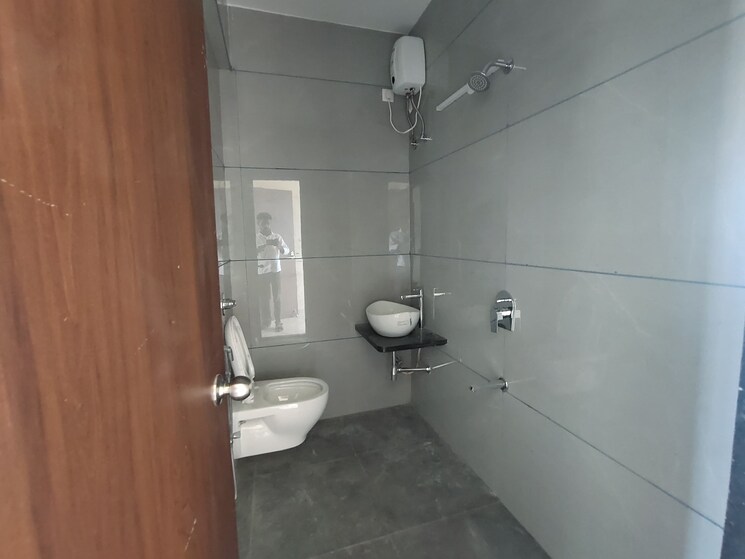 Bathroom, sidhivinayak-flora 2 Bedroom 650 Sq.Ft. Apartment In Chembur Mumbai 9556855