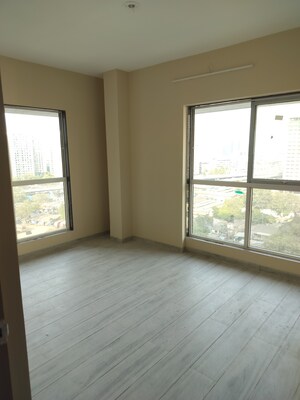 Room in 2 BHK Apartment at Vision Heights, Jogeshwari West – for Rent