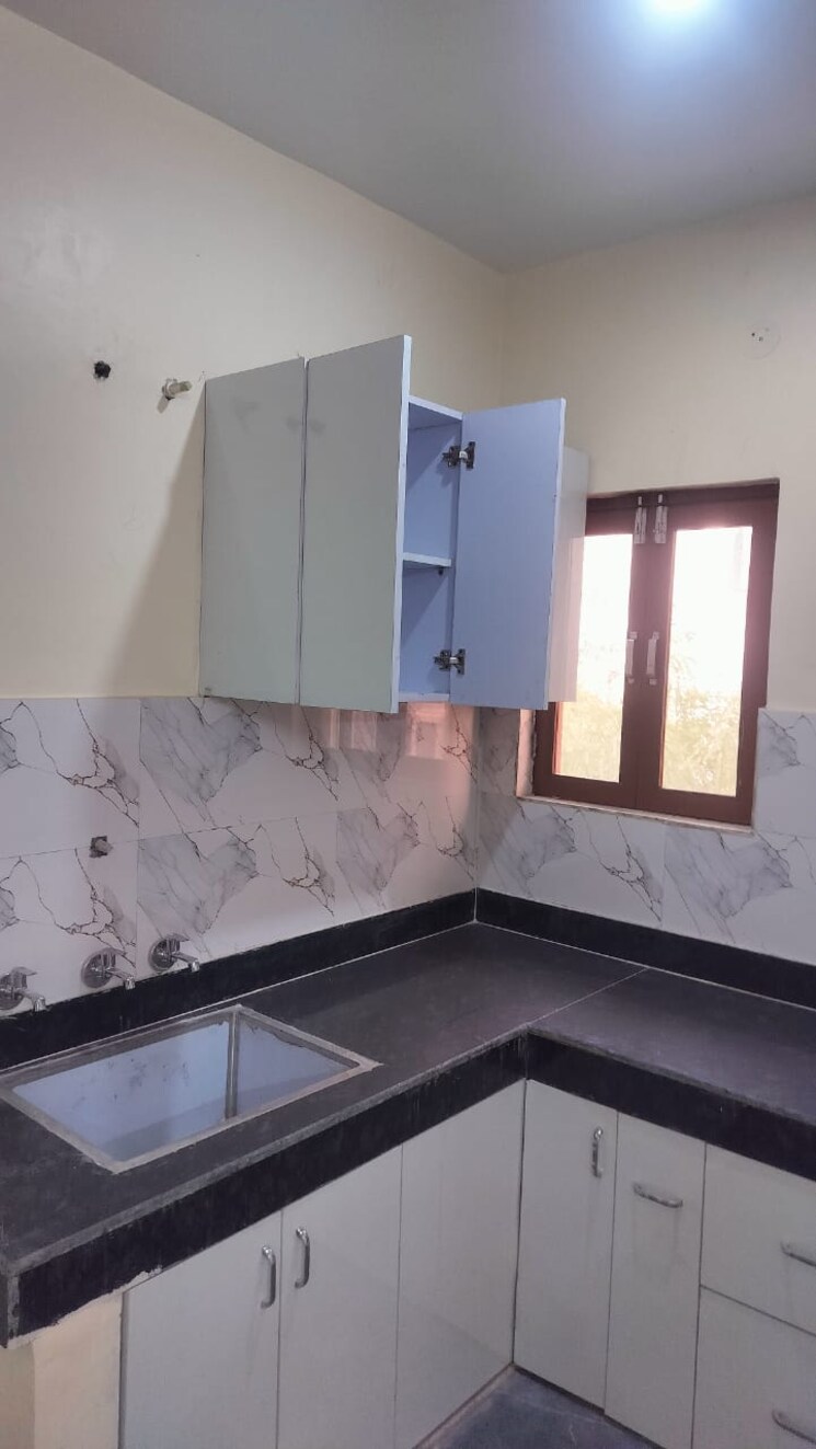 Kitchen, sector 4 dwarka 3 Bedroom 1600 Sq.Ft. Apartment In Sector 4 Dwarka Delhi 9556876