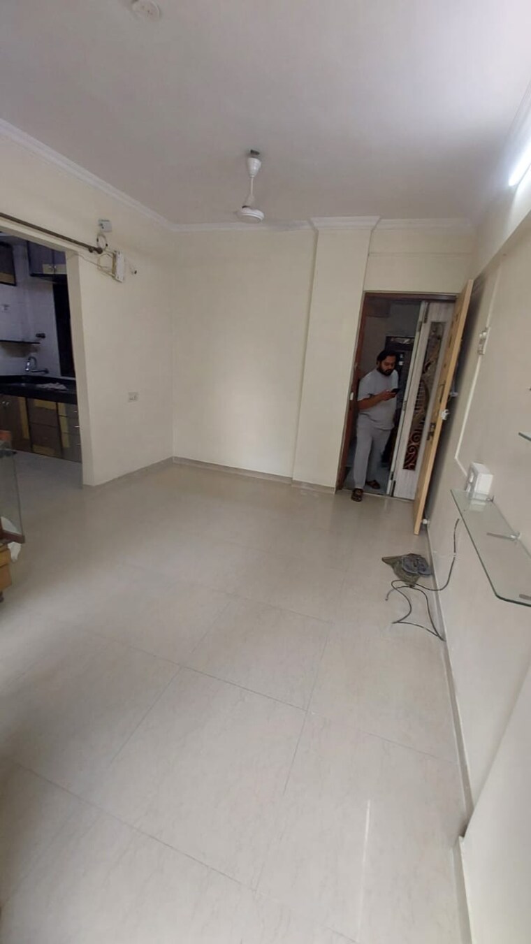 Room, siddhatek-apartments 1 Bedroom 400 Sq.Ft. Apartment In Kandivali West Mumbai 9556869