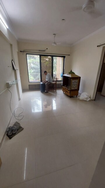 Living Room in 1 BHK Apartment at Siddhatek Apartments, Kandivali West – for Rent
