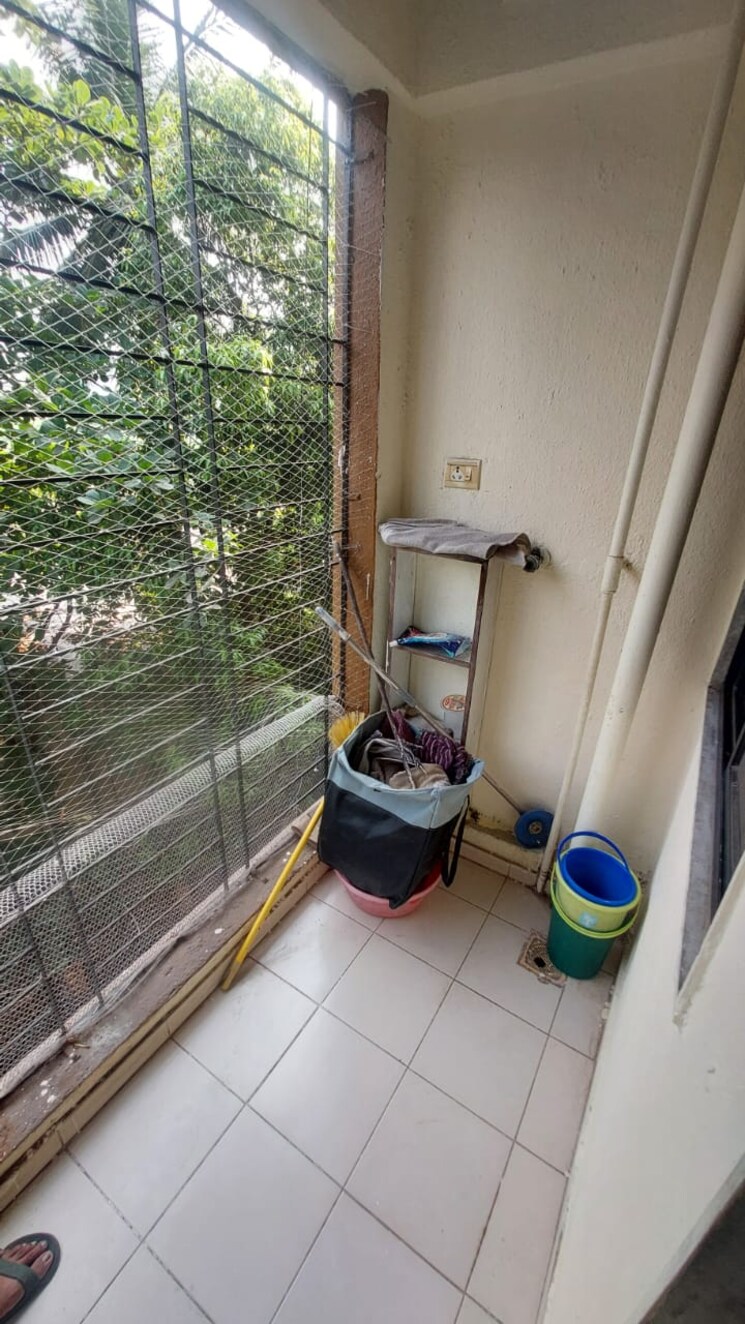 Balcony, siddhatek-apartments 1 Bedroom 400 Sq.Ft. Apartment In Kandivali West Mumbai 9556869