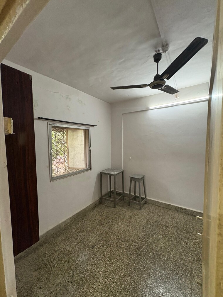 Room, sankalp-siddhi-society 1 Bedroom 430 Sq.Ft. Apartment In Malad East Mumbai 9556896