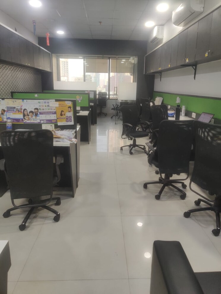 Team Area, malad west Commercial Office Space 1200 Sq.Ft. In Malad West Mumbai 9556950