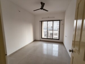 Room in 2 BHK Apartment at Shree Poonam Tower, Nerul – for Rent