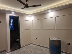 Kitchen in 2 BHK Builder Floor at Sector 57 – for Rent