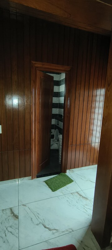 Furnished Amenities in 6 BHK Independent House at Aerocity – for Sale