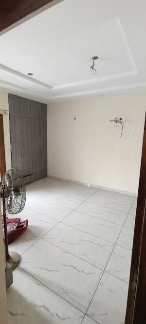 Room in 6 BHK Independent House at Aerocity – for Sale