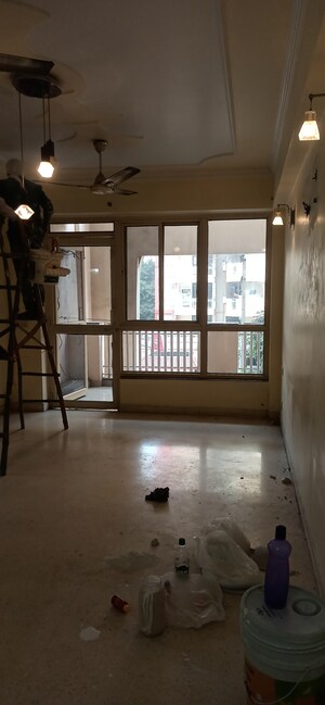 Living Room in 4 BHK Apartment at Emerald Green, Sector 52 – for Rent