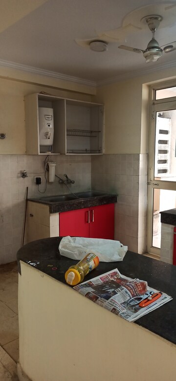 Kitchen in 4 BHK Apartment at Emerald Green, Sector 52 – for Rent