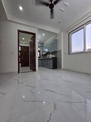 2 BHK Builder Floor For Rent in Chattarpur