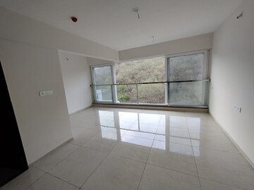 Room in 2 BHK Apartment at Pearl Apartments Baner, Baner – for Rent