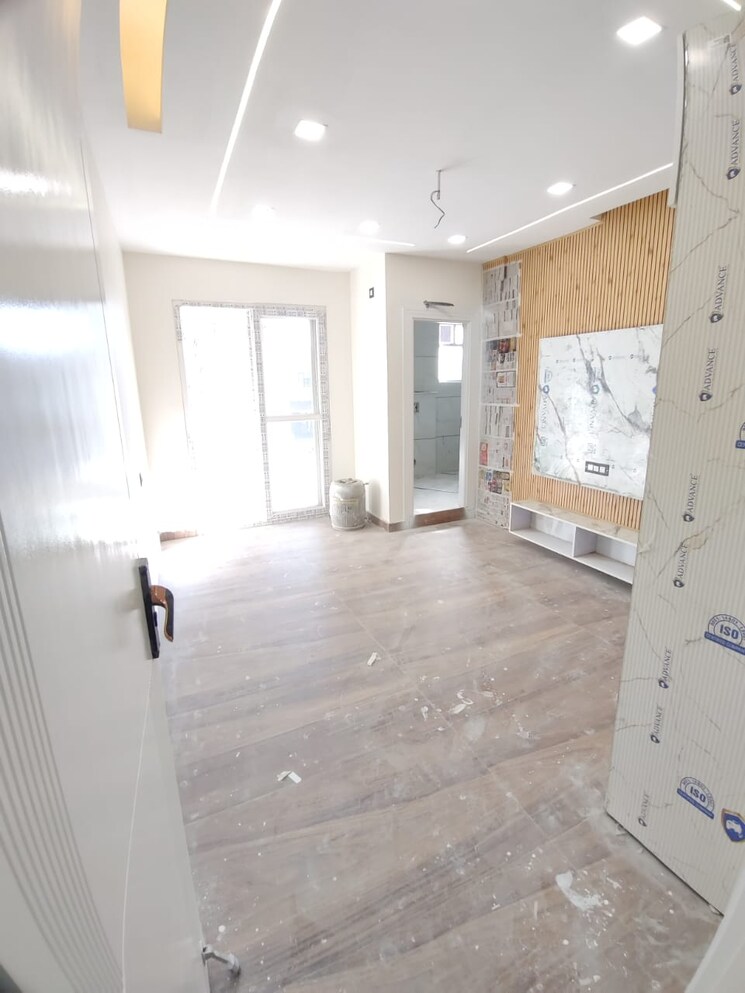 Room, gms road 3 Bedroom 2200 Sq.Ft. Builder Floor In Gms Road Dehradun 9556985