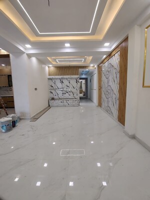 Building Lobby in 3 BHK Builder Floor at Gms Road – for Sale
