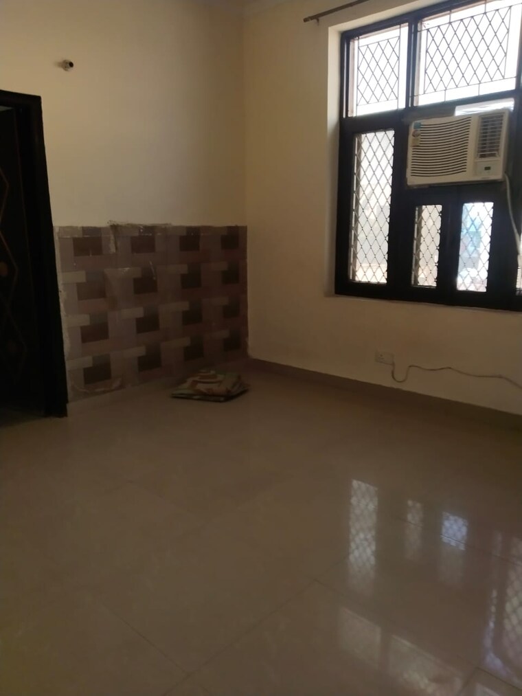 Master Bedroom, ashoka-enclave-faridabad 2 Bedroom 850 Sq.Ft. Builder Floor In Sector 34 Faridabad 9557021