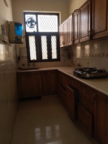 Kitchen in 2 BHK Builder Floor at Ashoka Enclave Faridabad, Sector 34 – for Rent