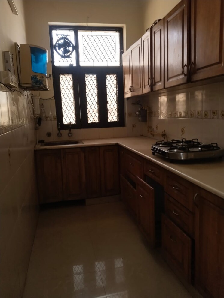 Kitchen, ashoka-enclave-faridabad 2 Bedroom 850 Sq.Ft. Builder Floor In Sector 34 Faridabad 9557021