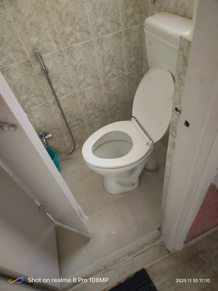 Bathroom, kothrud 1 Bedroom 600 Sq.Ft. Apartment In Kothrud Pune 9556993