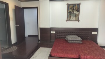 Bedroom in 3 BHK Apartment at Banjara Hills – for Rent