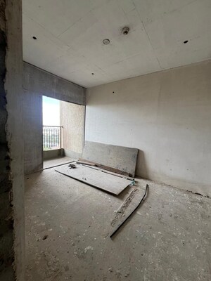 Room in 4 BHK Apartment at Valmark Apas, Hulimavu – for Sale