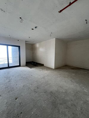 Room in 4 BHK Apartment at Valmark Apas, Hulimavu – for Sale