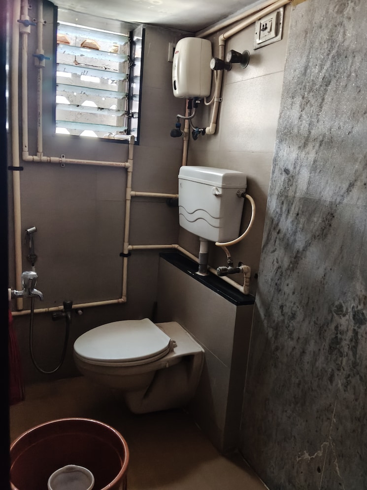 Bathroom, vakola Pg For Girls In Vakola 9557057