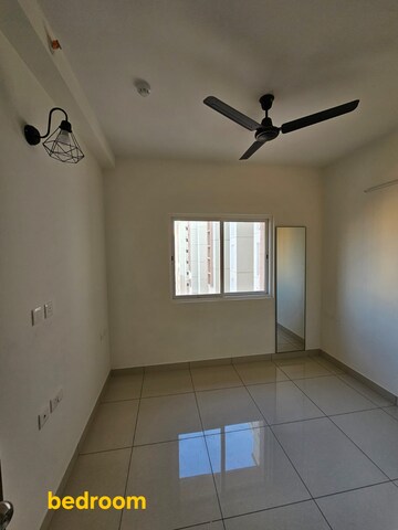 Room in 2 BHK Apartment at Greenland Towers, Begumpet – for Sale