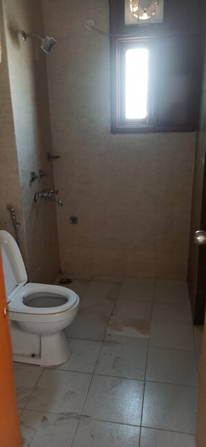 Bathroom in 4 BHK Penthouse at Rajvilas Apartments, Sector 52 – for Rent