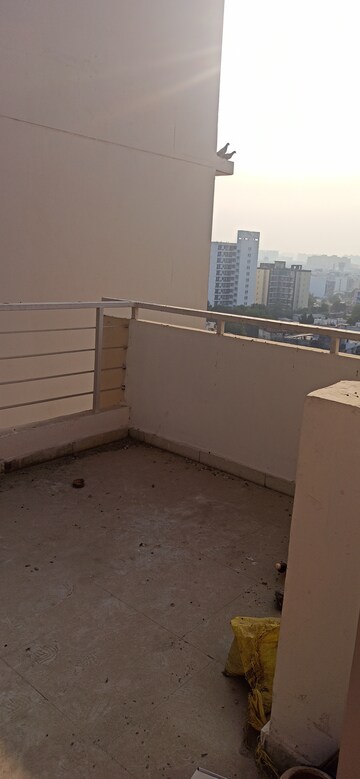 Staircase in 4 BHK Penthouse at Rajvilas Apartments, Sector 52 – for Rent